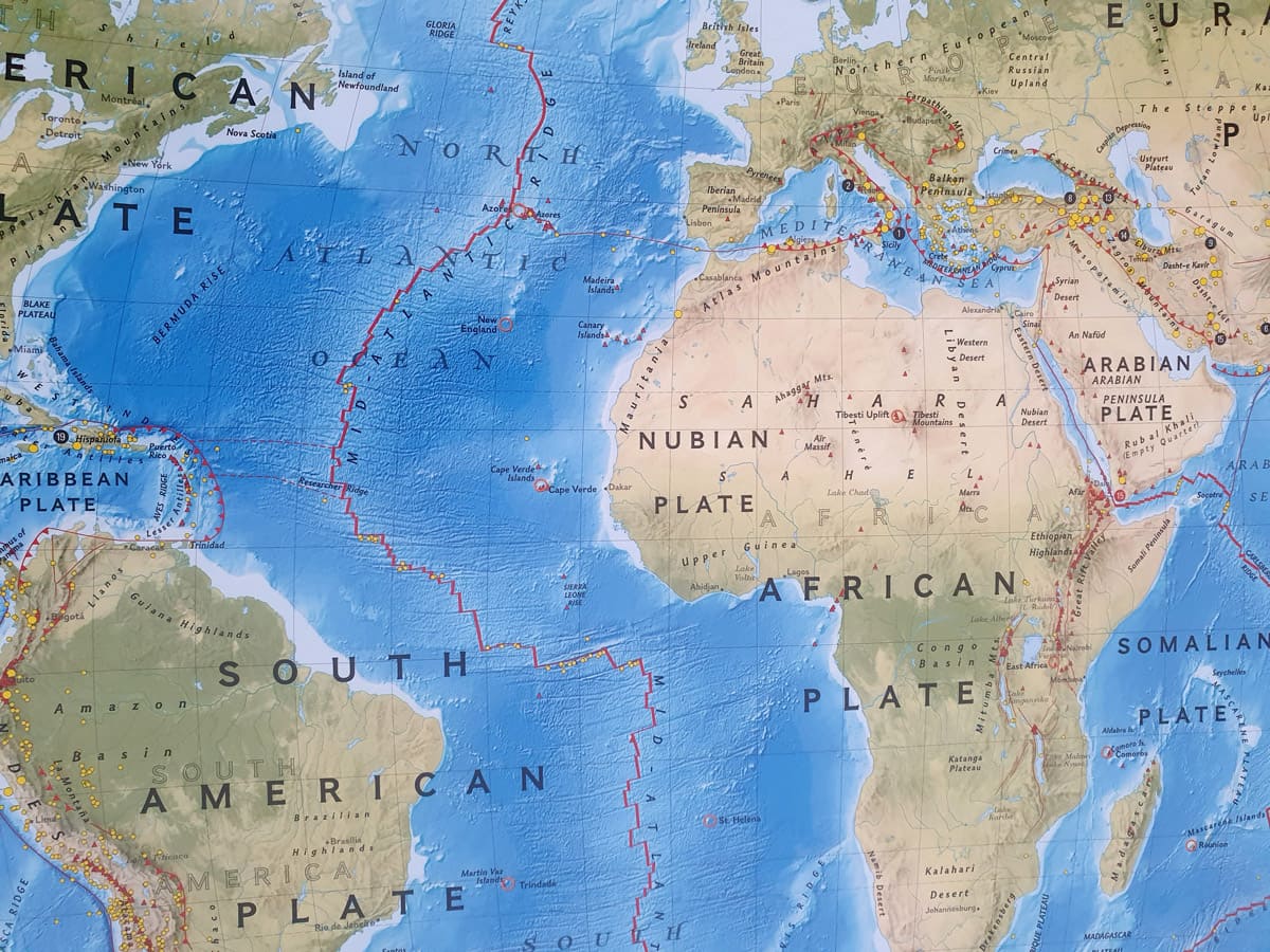 The dynamic world map