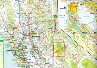 תקריב של מפת צפון קליפורניה פתוחה